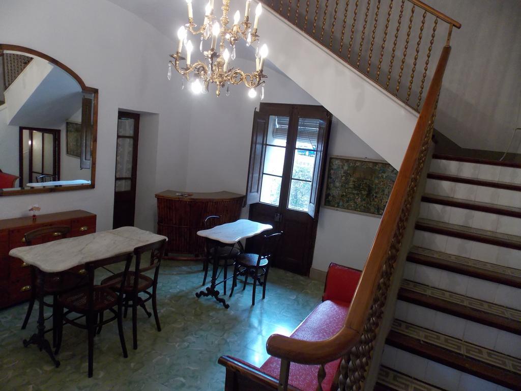 Hostal Cal Pla Sant Llorenc Savall Buitenkant foto