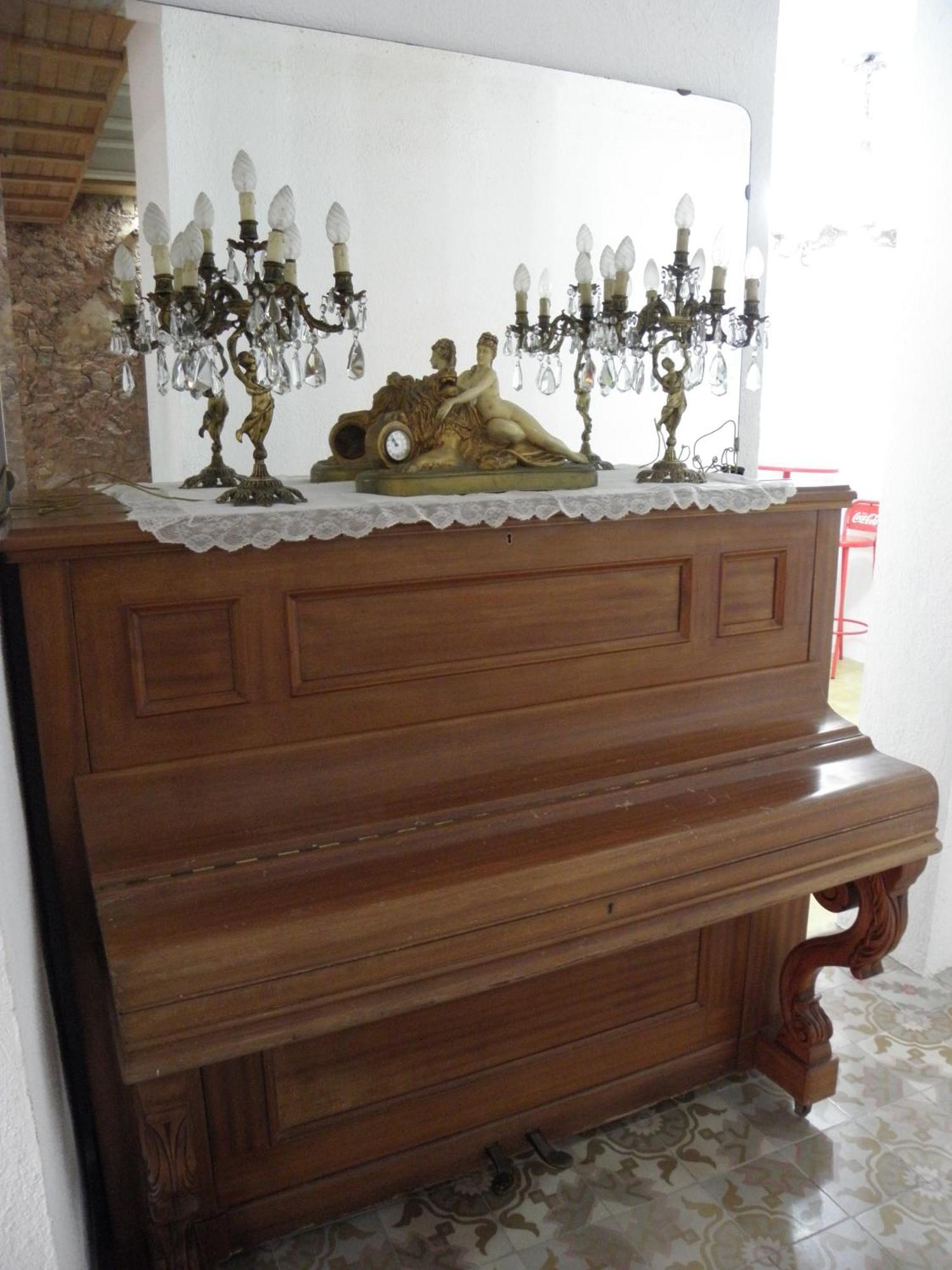 Hostal Cal Pla Sant Llorenc Savall Buitenkant foto